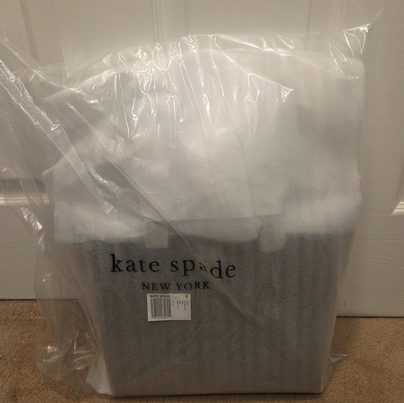 Kate Spade NWT Dark Brown Tote Bag. - Picture 2 of 8
